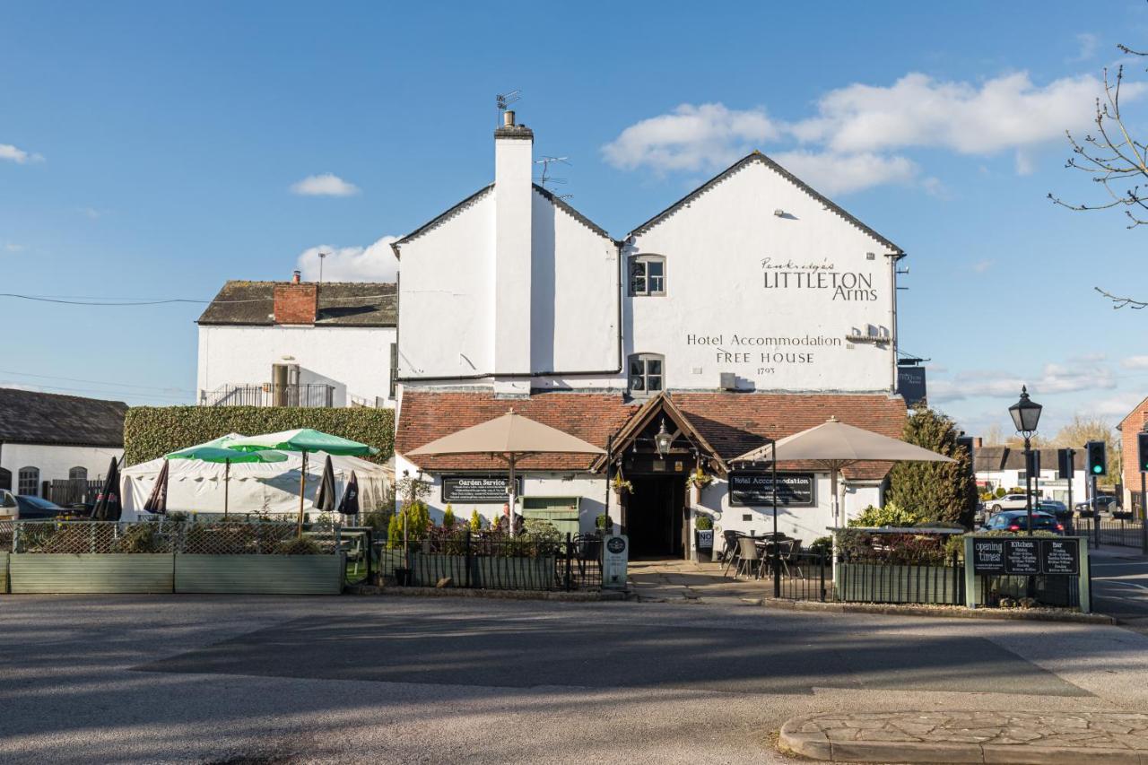 The Littleton Arms Hotel Penkridge Eksteriør billede
