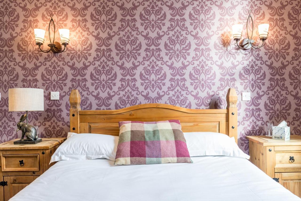 The Littleton Arms Hotel Penkridge Eksteriør billede