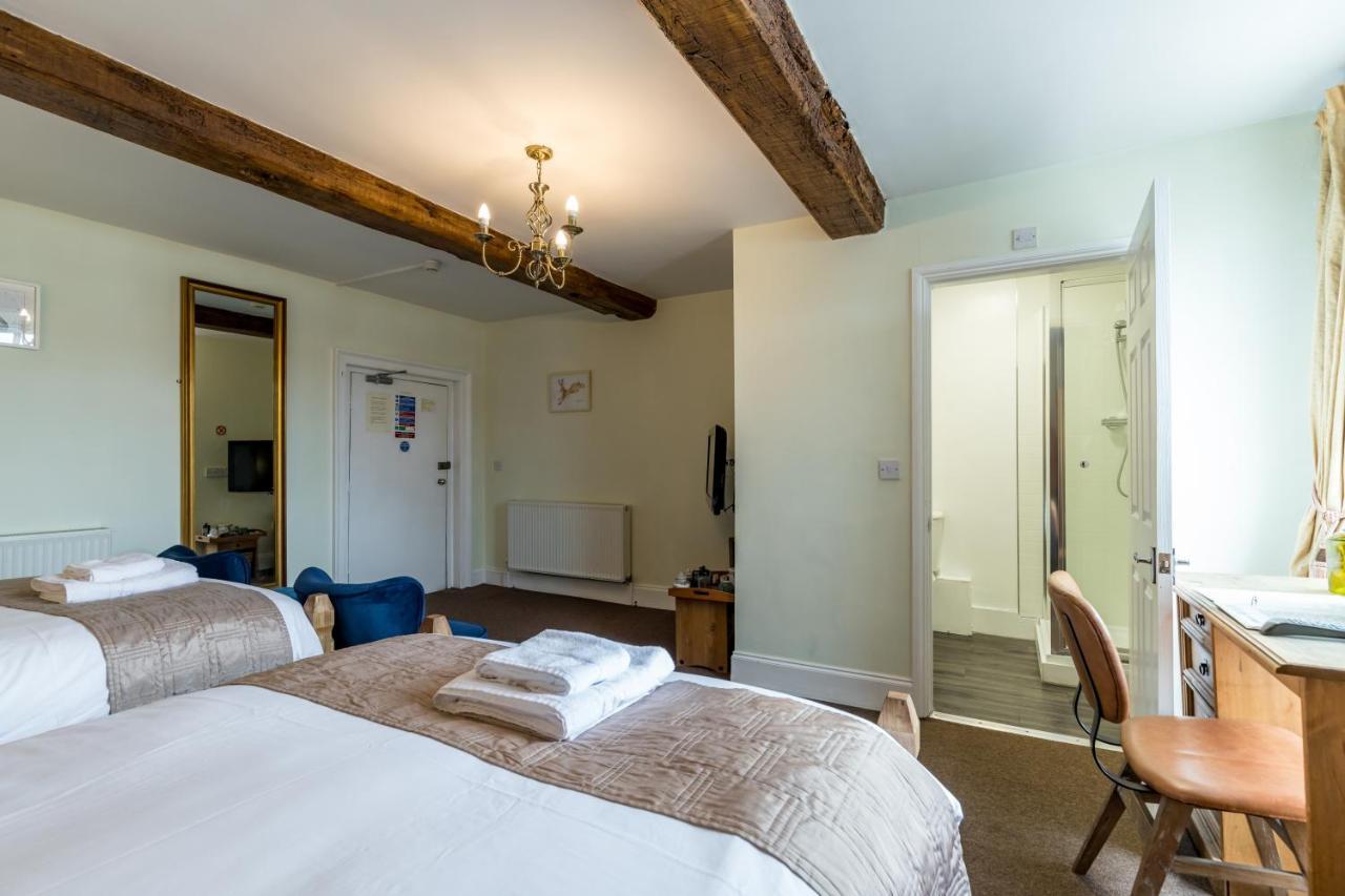 The Littleton Arms Hotel Penkridge Eksteriør billede